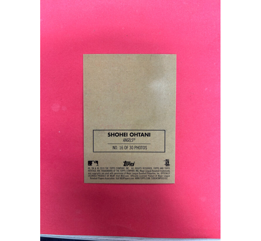 2019 TOPPS HERITAGE SHOHEI OHTANI CLOTH VARIANT