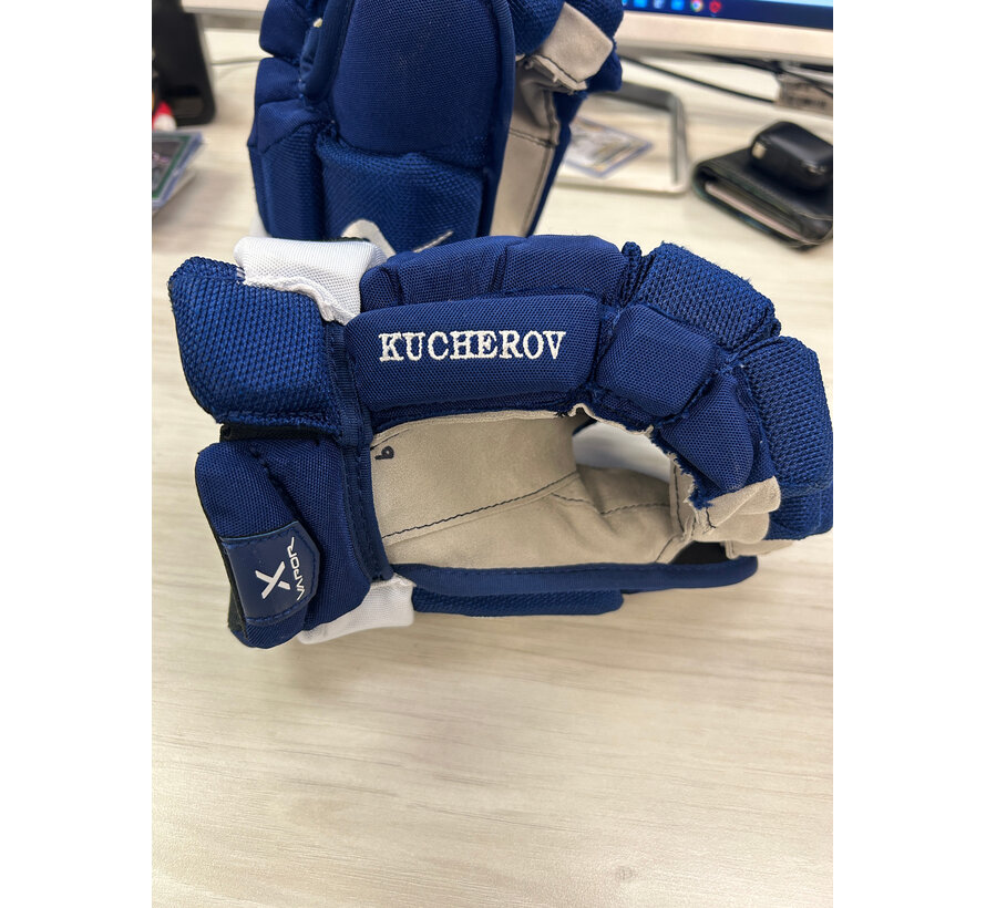 NIKITA KUCHEROV GAME USED PHOTOMATCHED GLOVES GOAL SCORED VS AVS