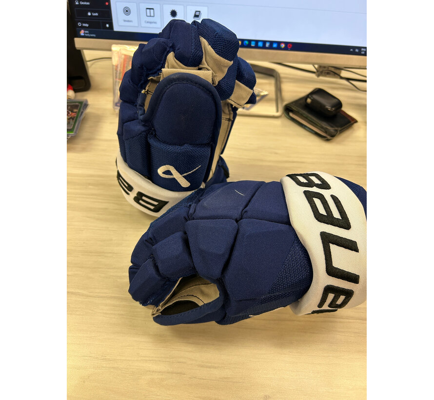 NIKITA KUCHEROV GAME USED PHOTOMATCHED GLOVES GOAL SCORED VS AVS