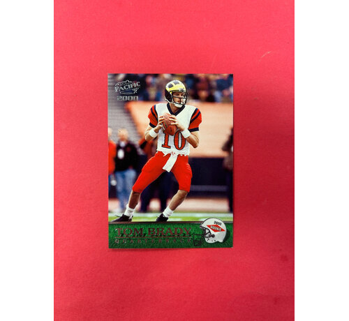 2000 PACIFIC FOOTBALL TOM BRADY RC #403