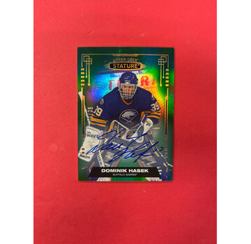 UPPER DECK 2021-22 UPPER DECK STATURE DOMINIK HASEK GREEN AUTOGRAPH /25