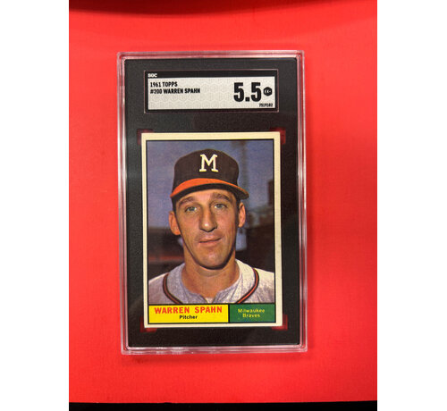 TOPPS 1961 TOPPS WARREN SPAHN #200 SGC GRADED 5.5