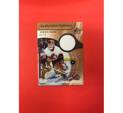 UPPER DECK 2005-06 SP GAME USED DOMINK HASEK AUTHENTIC FABRICS JERSEY AUTO /75
