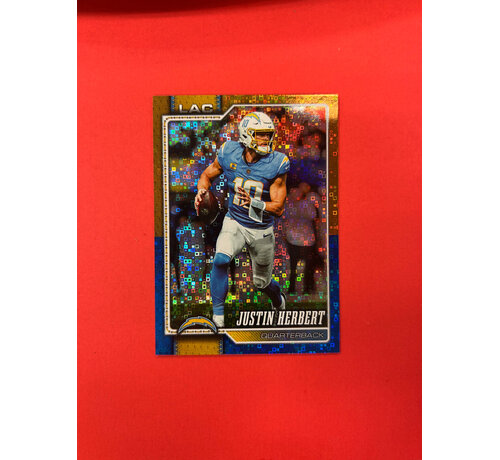 TOPPS 2026 TOPPS FLAGSHIP JUSTIN HERBERT GOLD BLUE PIXEL /50