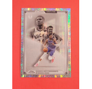 TOPPS 2025 TOPPS CHROME GIANNAS ANTETOKOUNMPO GLASS CANVAS