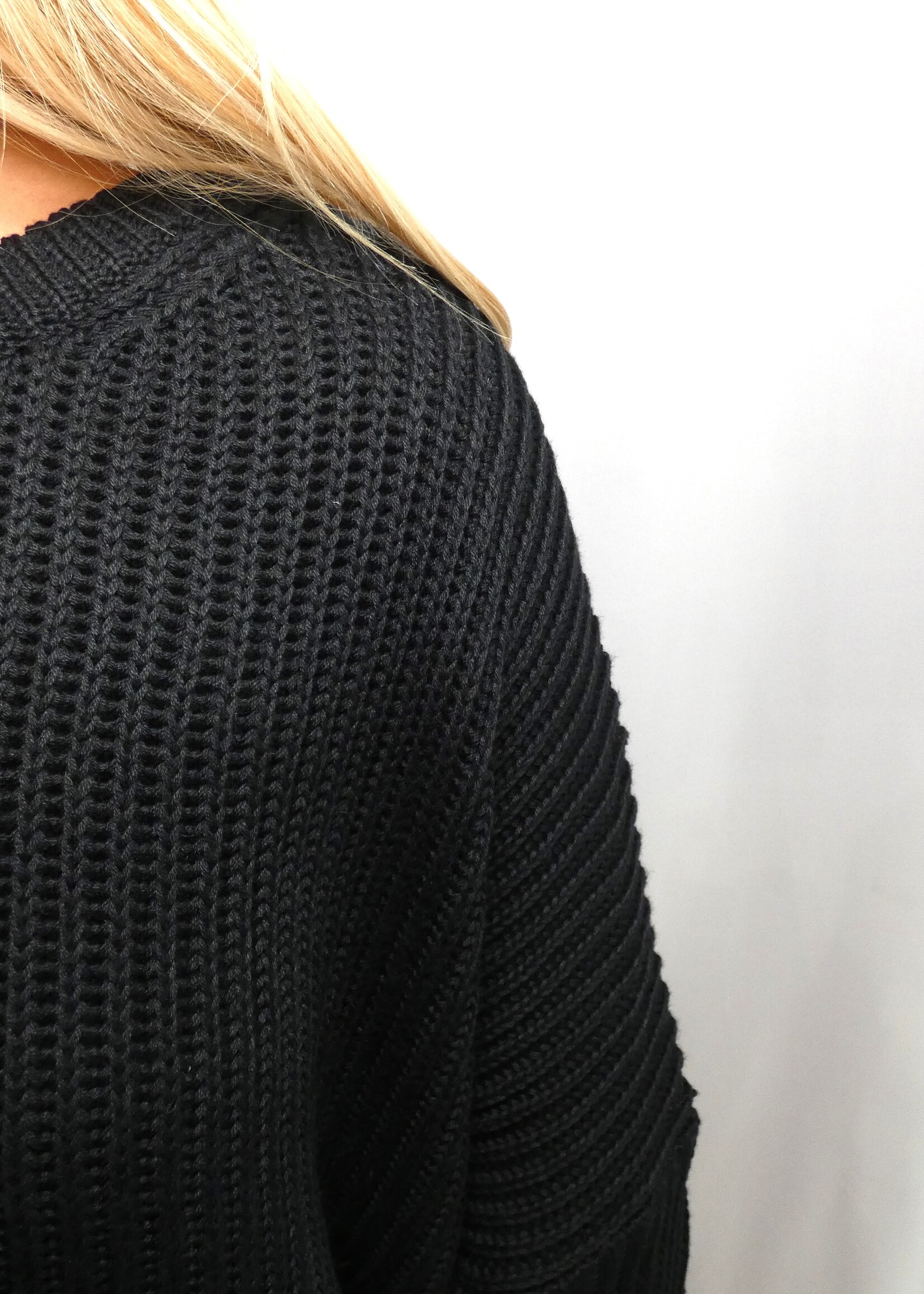 Jessie Cropped Sweater - Black
