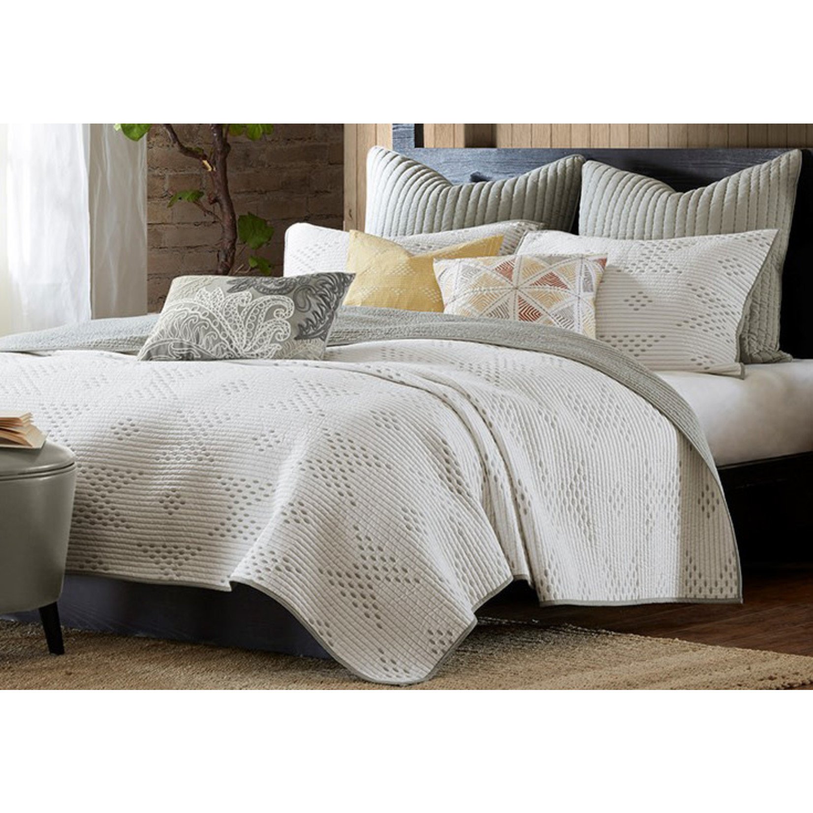 Mickler & Co. Peony Coverlet Set