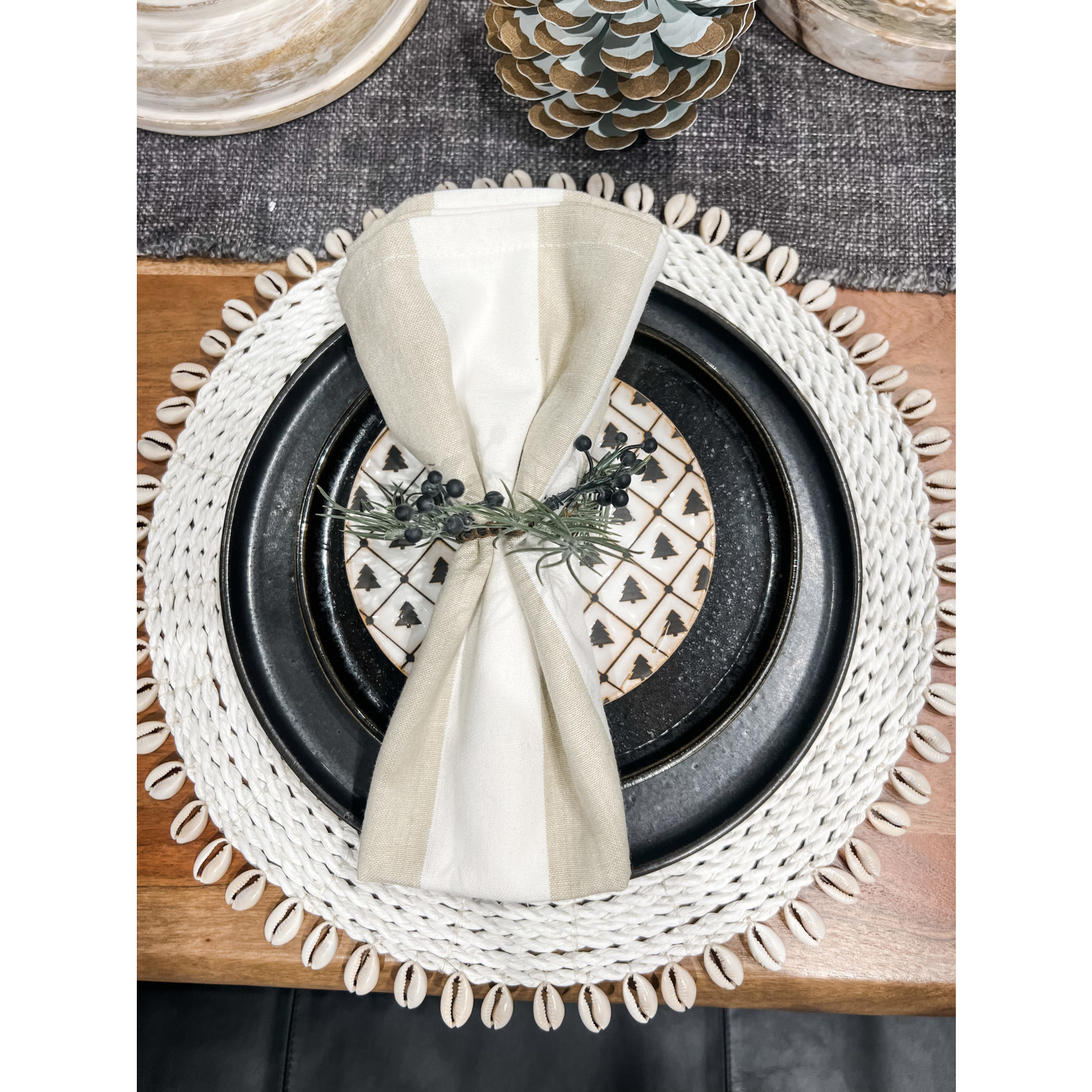 Mickler & Co. 'Contemporary Christmas' Holiday Place Setting