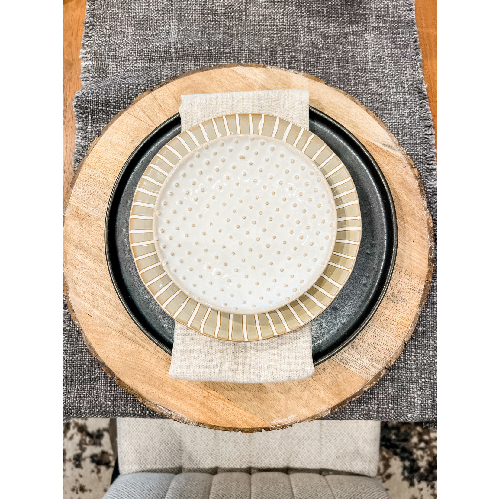 Mickler & Co. 'All About Texture' Holiday Place Setting