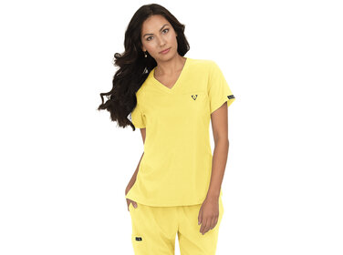 Basics Kade Women's 1-Pocket Top