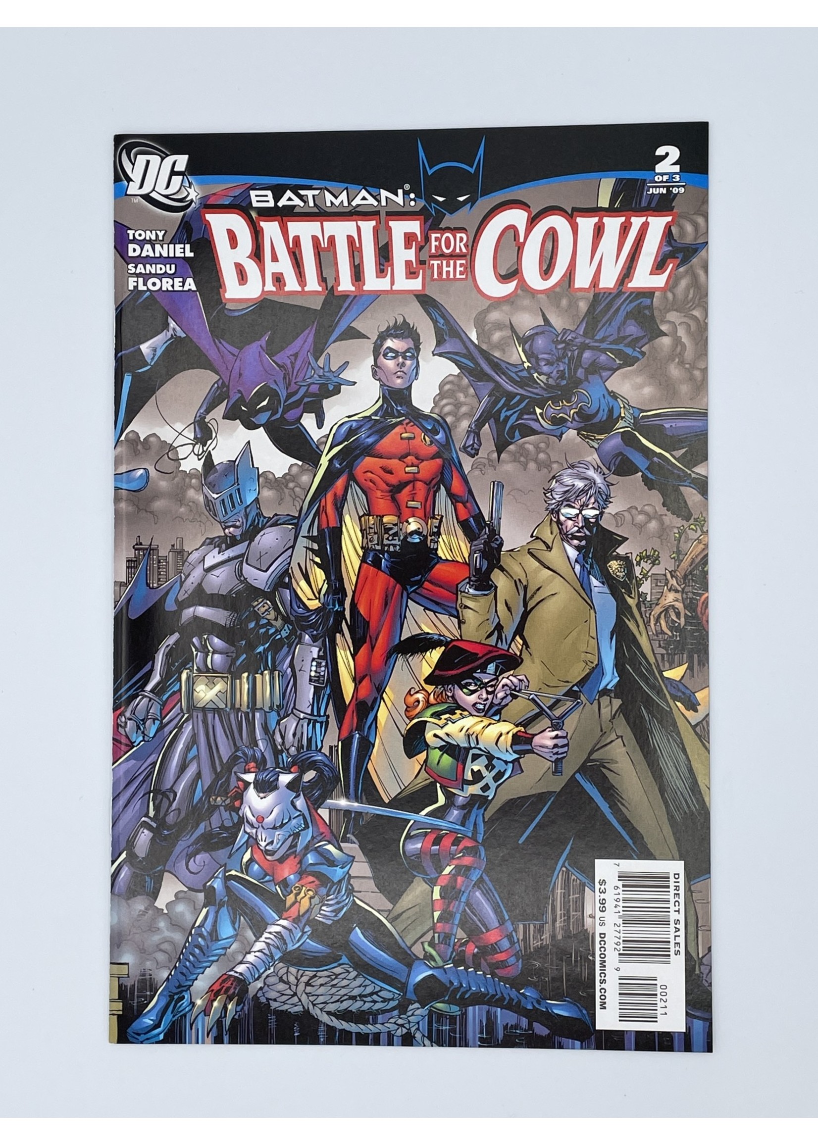 DC   Batman: Battle For The Cowl #2 Dc June 2009