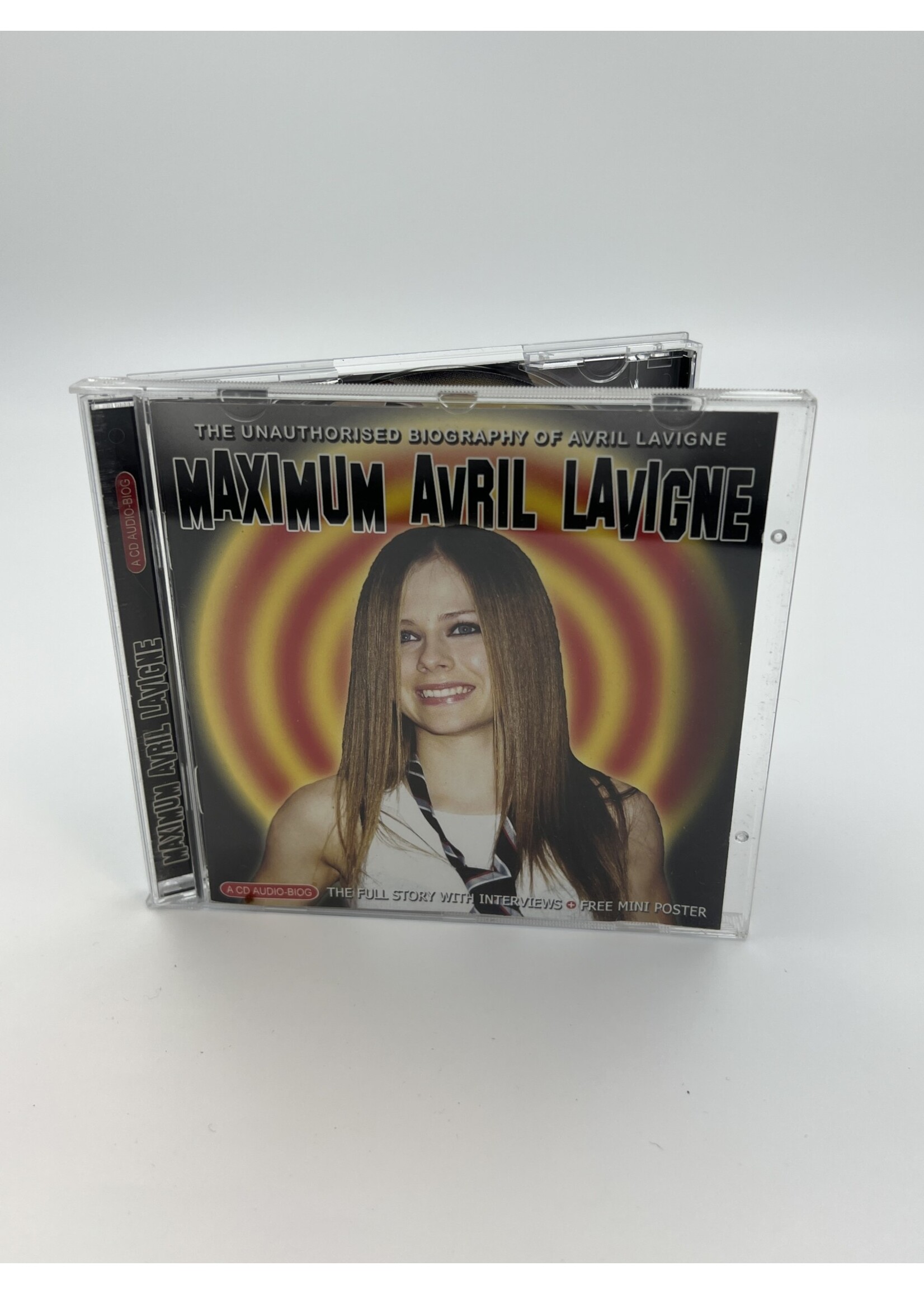 CD   Maximum Avril Lavige Unauthorised Biography CD