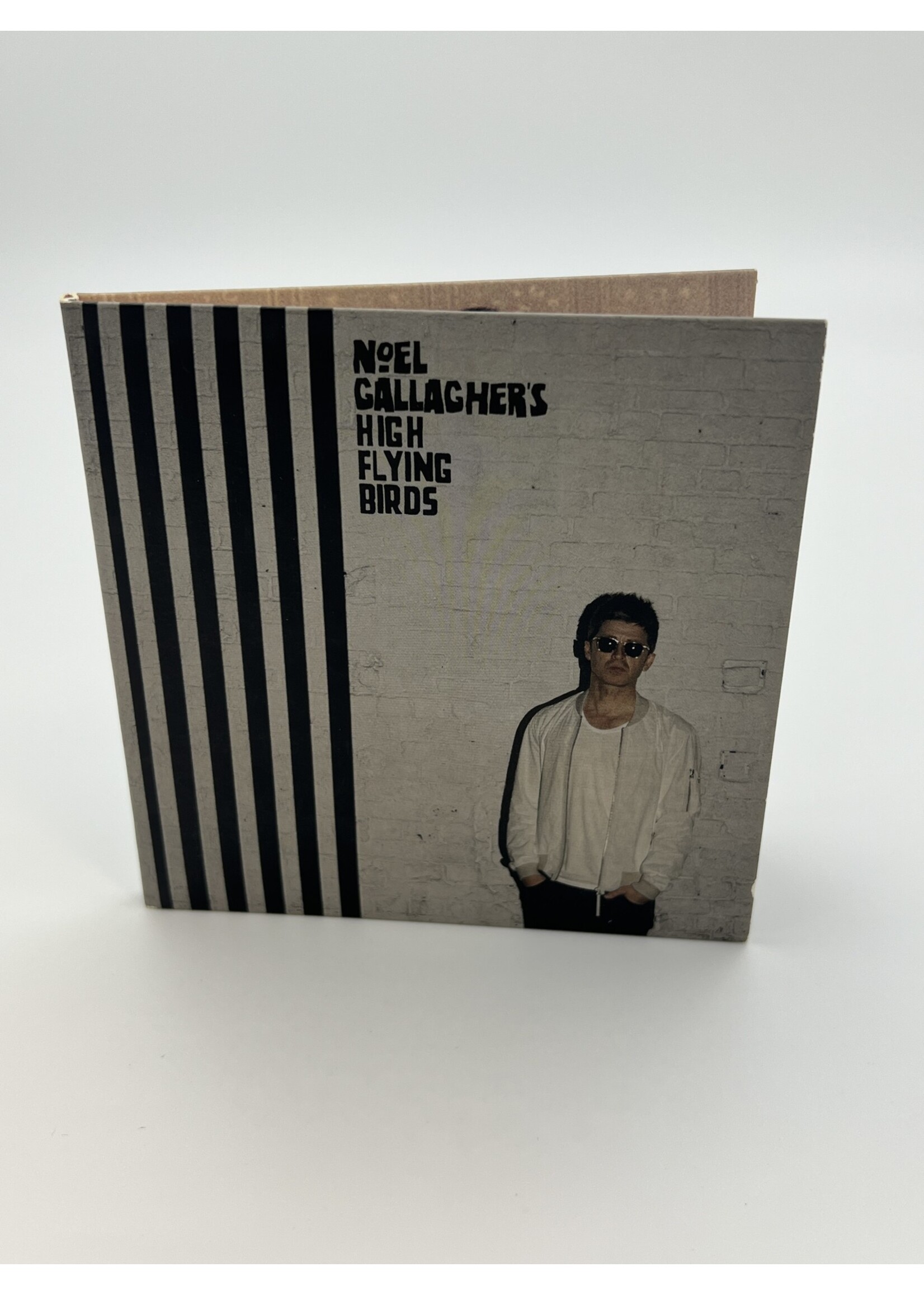 CD   Noel Gallaghers High Flying Birds Chasing Yesterday CD