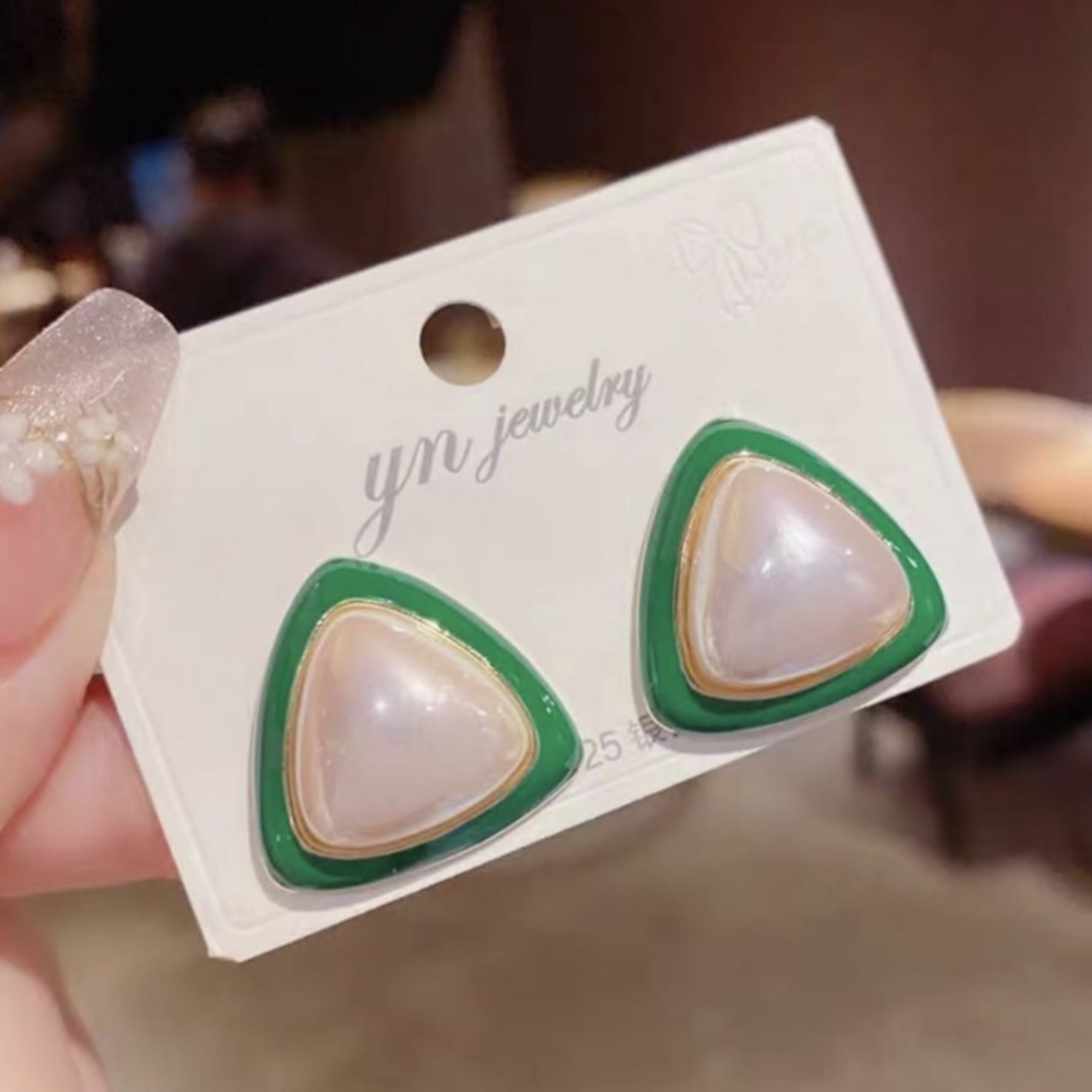 Green and White Seashell Pearl Earrings