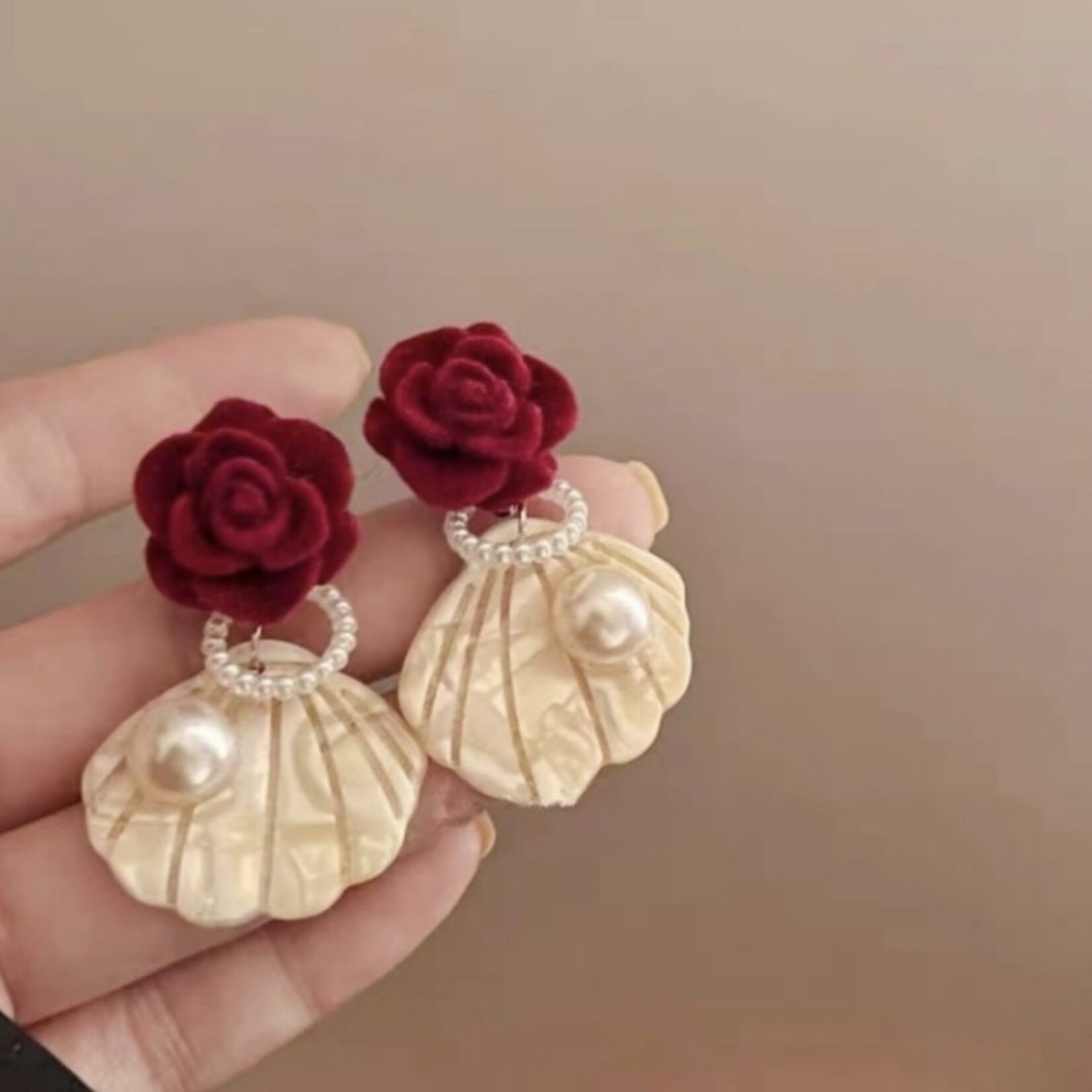 Red Roses with Seashells Earrings