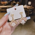 White Flowers in Diamond Shape Earrings