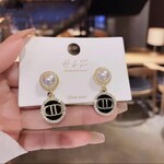 ᗡD Pearl Earrings
