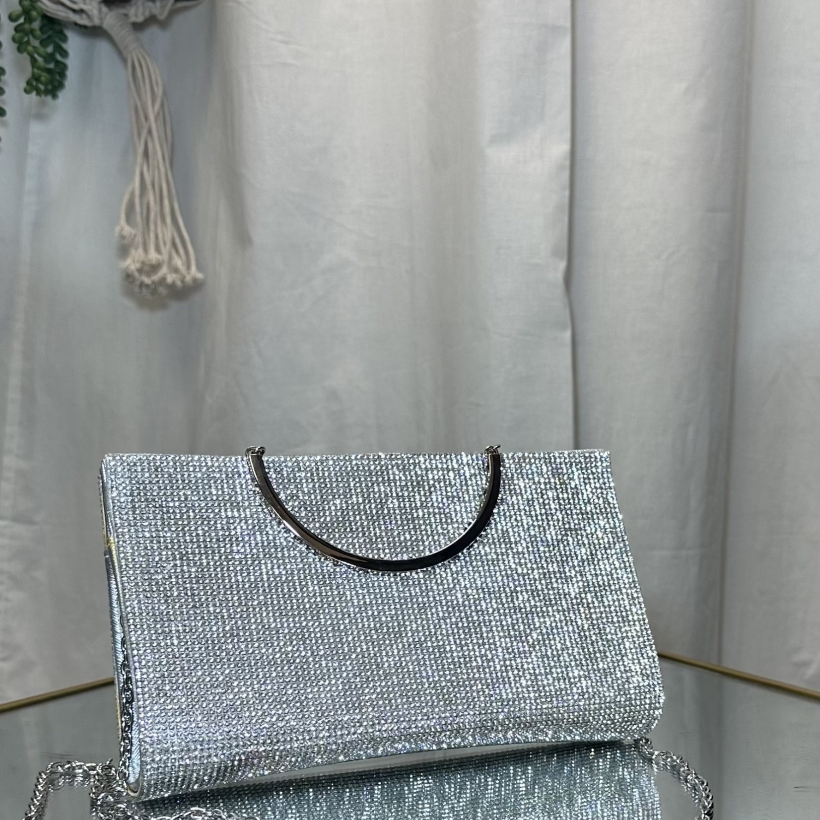 Silver Small Purse with Shiny Rhinestones