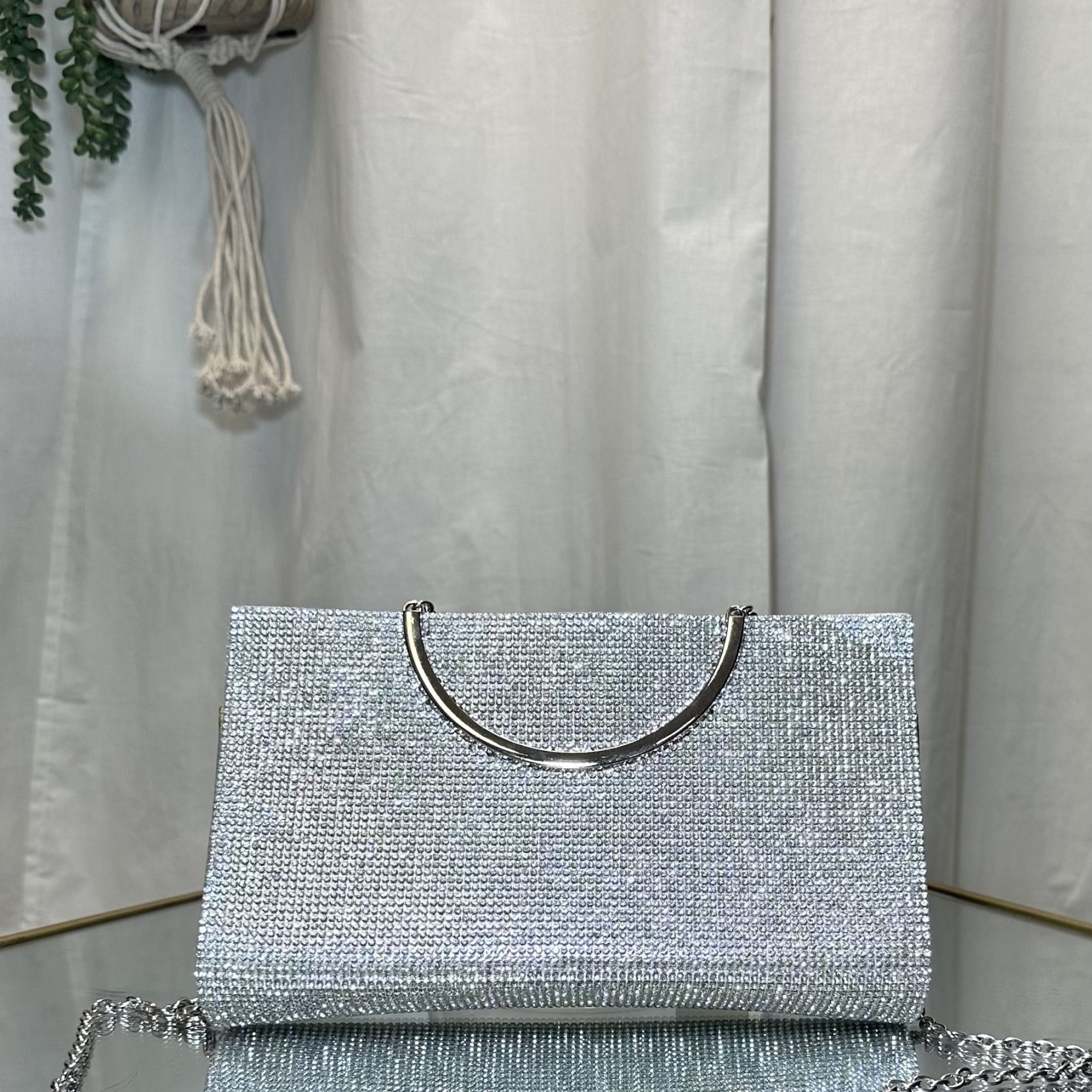 Silver Small Purse with Shiny Rhinestones