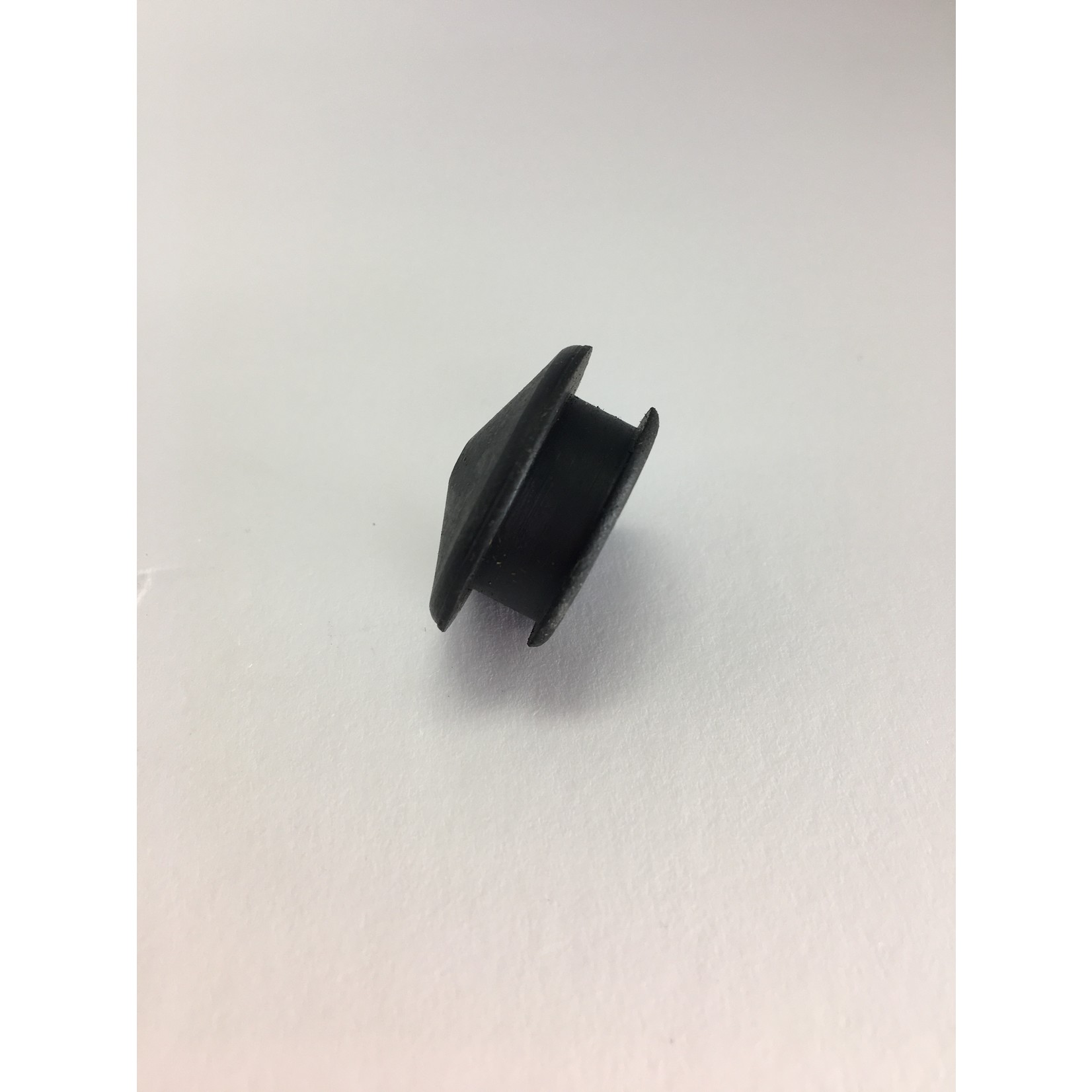 TR6 TRAILING ARM PLUG 7/8  TOP OR BOTTOM | BOPLUG138801