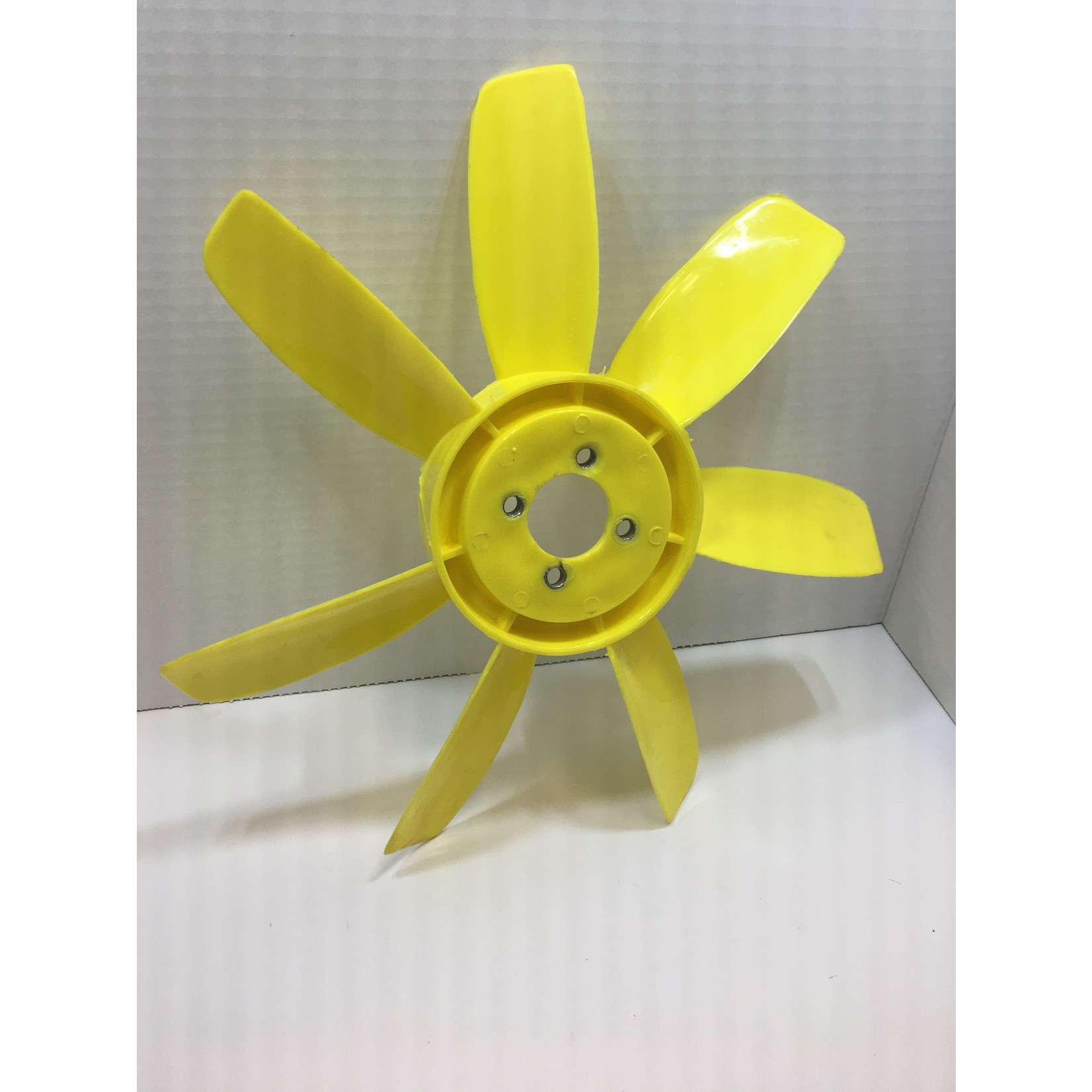 MGB 72-76 FAN BLADE | FBBLADE12H4744