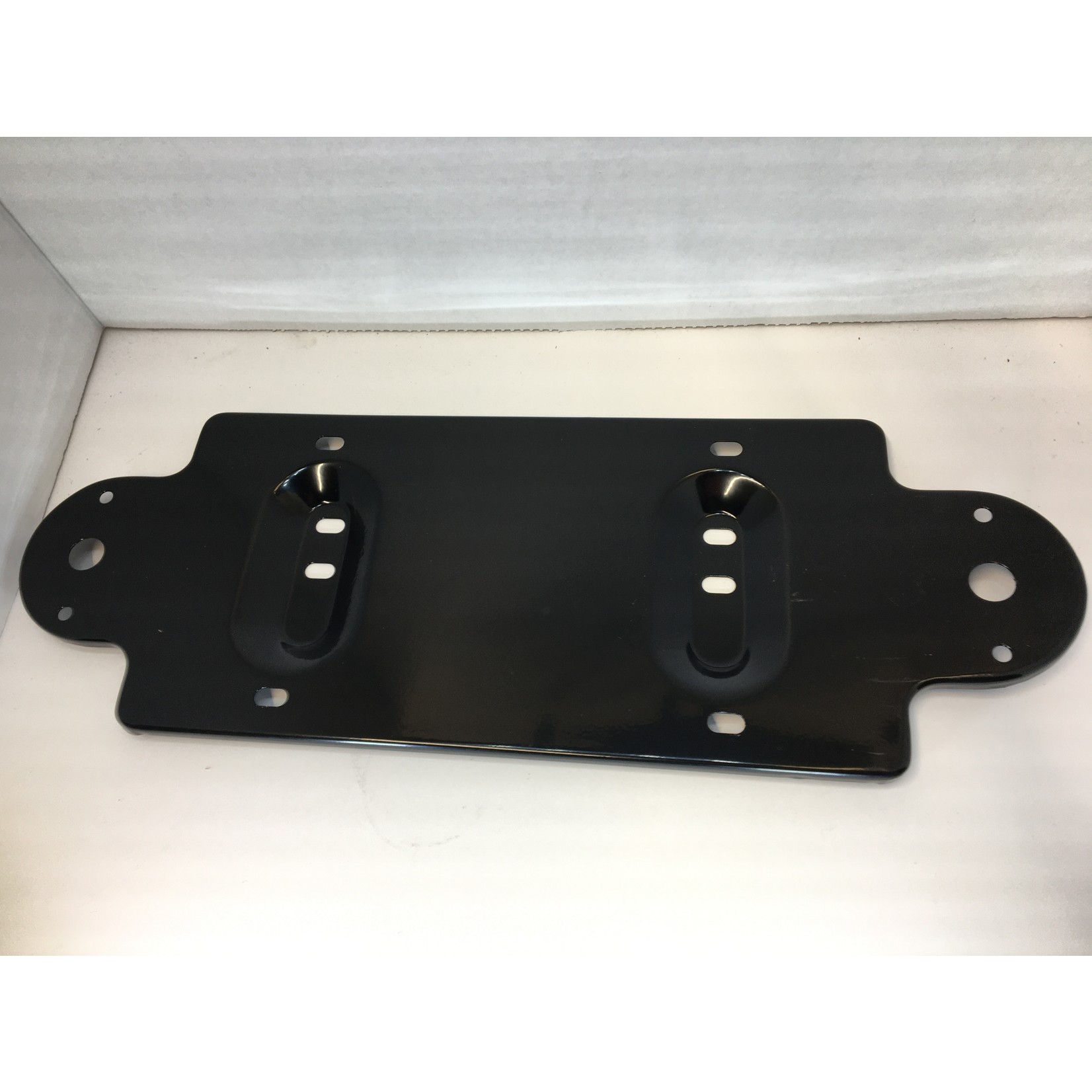 MGB - MIDGET 75-80 LICENSE PLATE BRACKET -RR | BOBRACKCZK3693