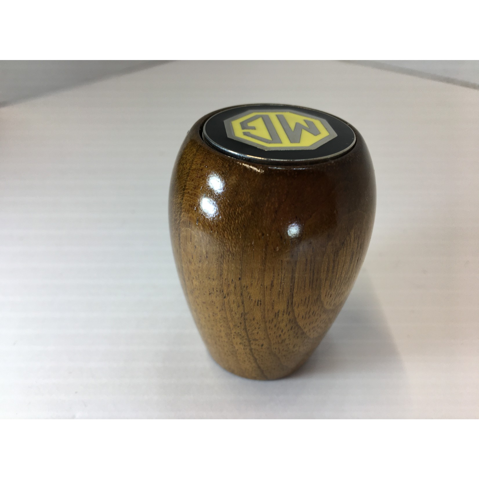 MGB 68-76 SHIFT KNOB-WALNUT | SKMGB8223~4