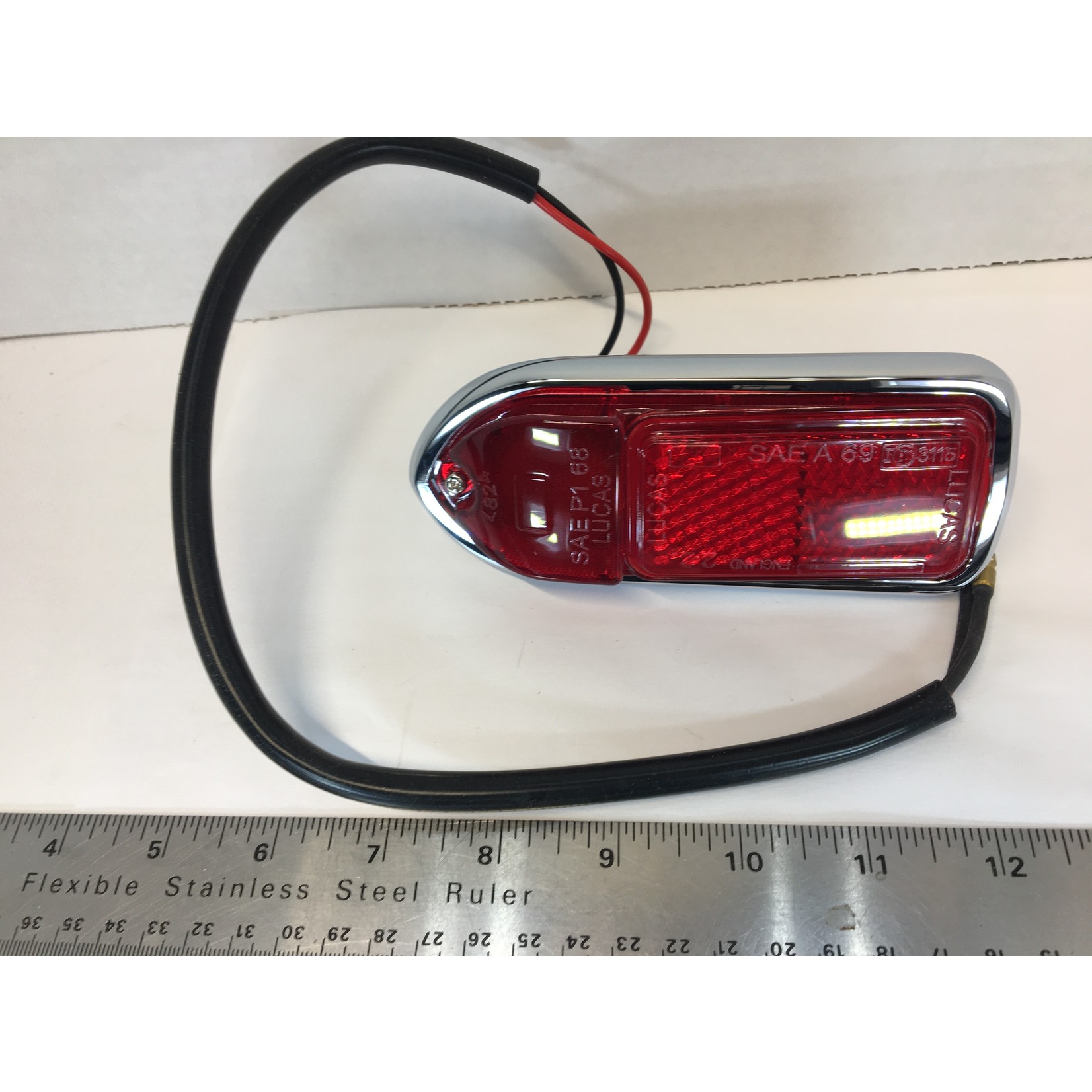 JAGUAR MGB 70-80 RH REAR SIDEMARKER LAMP | ELLAMP54922 Jaguar E-Type, Jaguar XJ6, XJ12