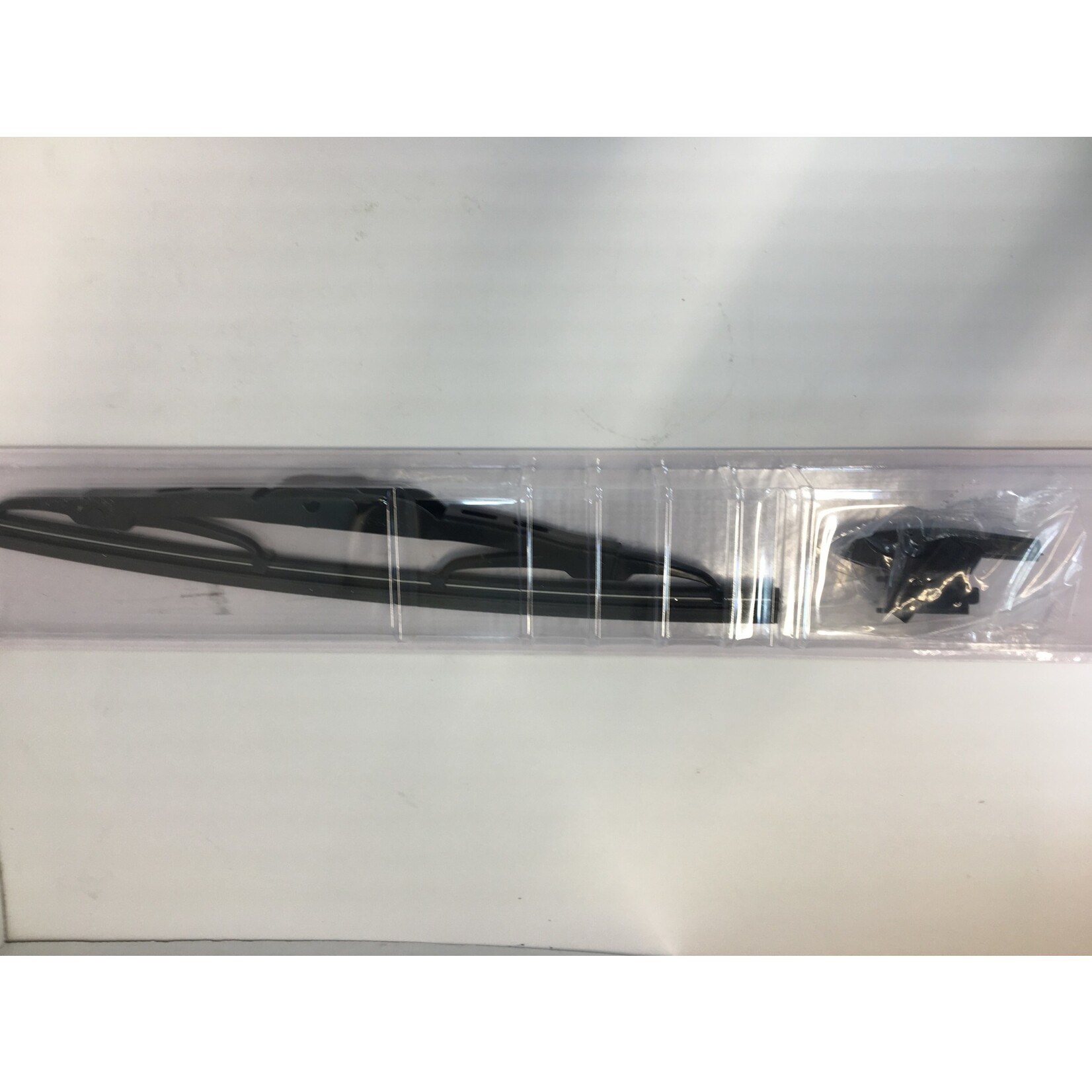 MGB 73-80 WIPER BLADE - BLACK | WBMGBGWB184