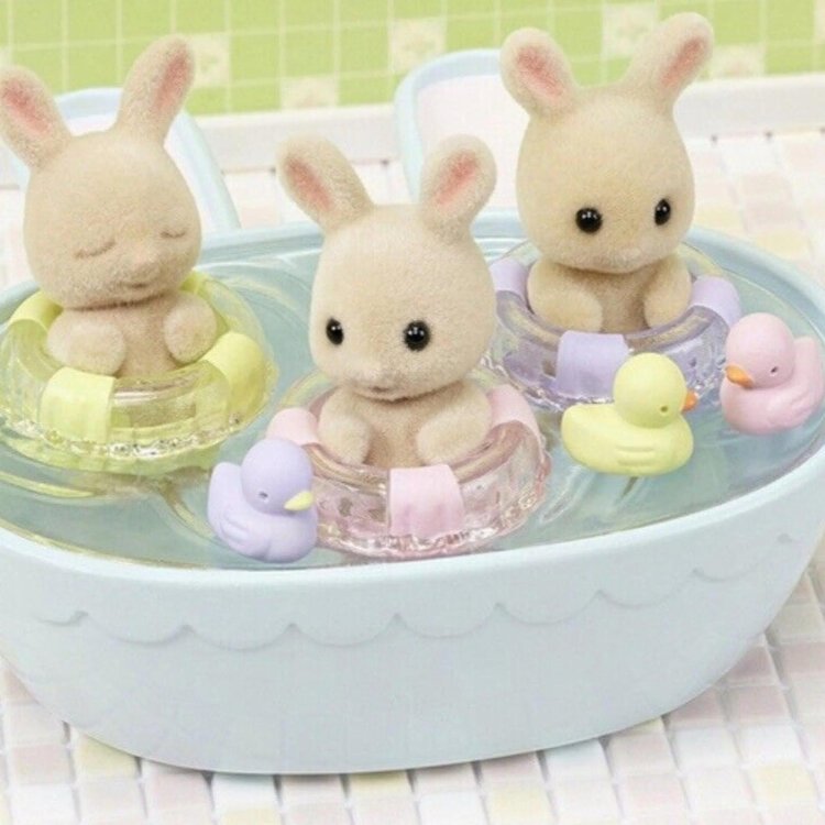 Calico Critters Triplets Baby Bathtime Set CC