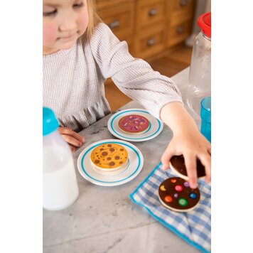 Fat Brain Toys SALE! Pretendables Milk & Cookies Set