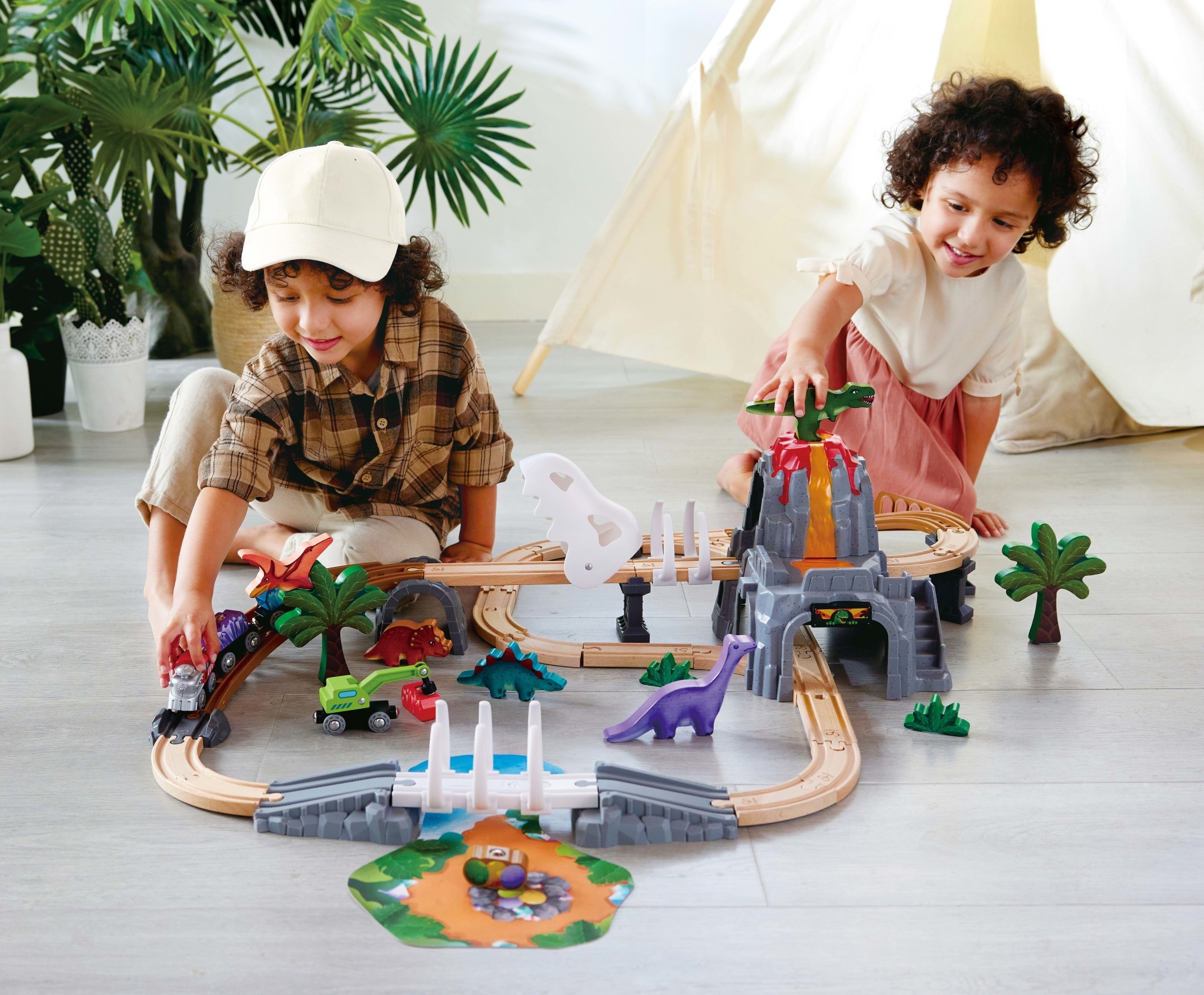 Dinosaur Railway Adventure Set - Mudpuddles Toys and Books