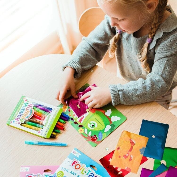 Ooly Awesome Animals Foil-Tastic Foil Art