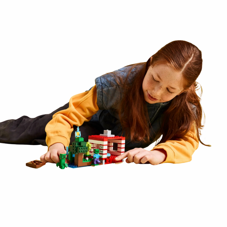 The TNT Jungle House Minecraft LEGO