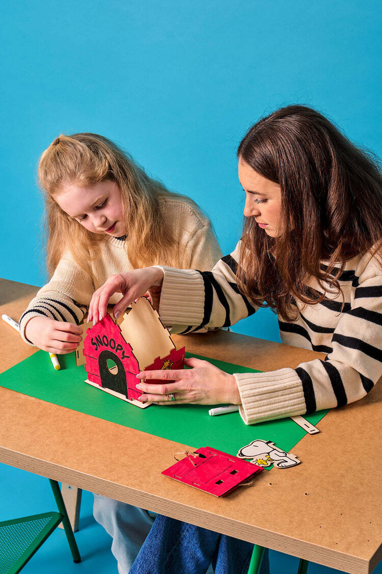SALE! OOLY x PEANUTS Color-In Wooden Bird House Kit