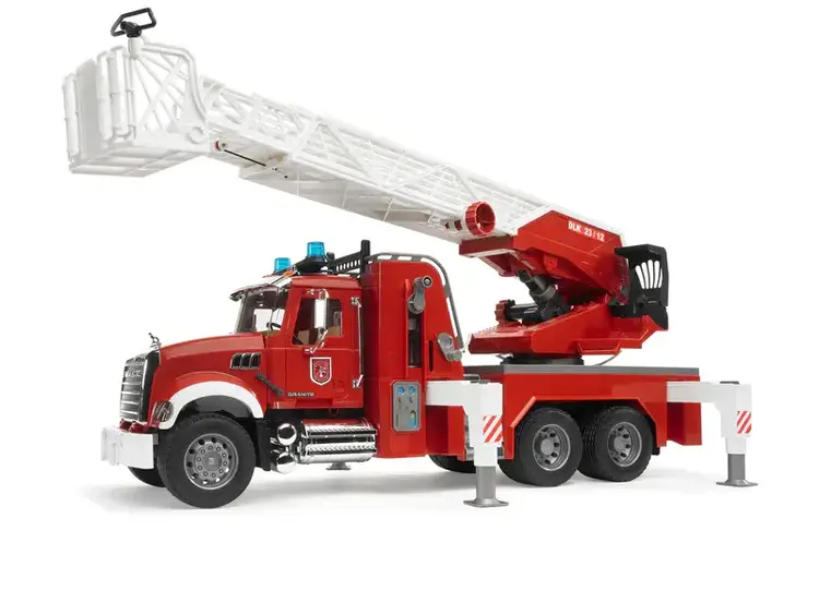 MACK Granite Fire engine with Water pump Bruder