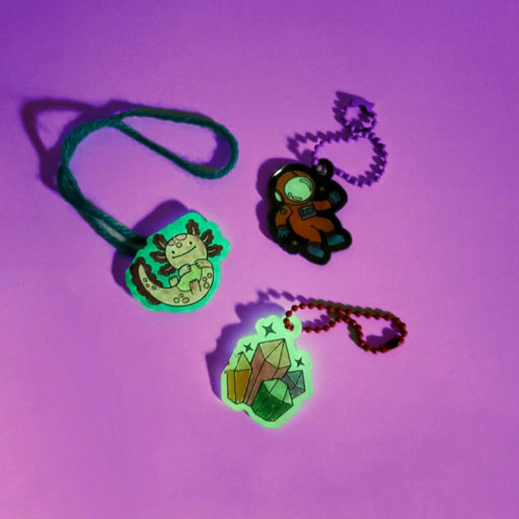 Shrink-Its! DIY Shrink Art Kit Glow Buddies