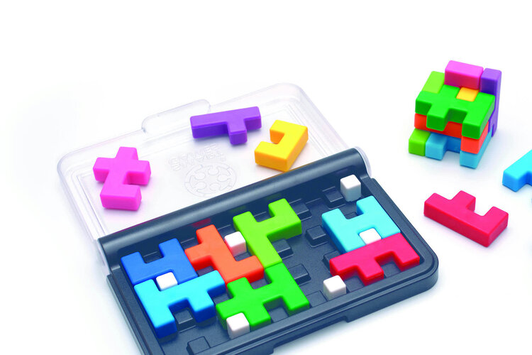 Smart Toys and Games IQ Quub Logic Game