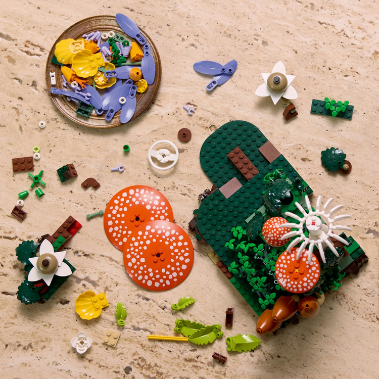 Woodland Mushrooms Botanicals LEGO
