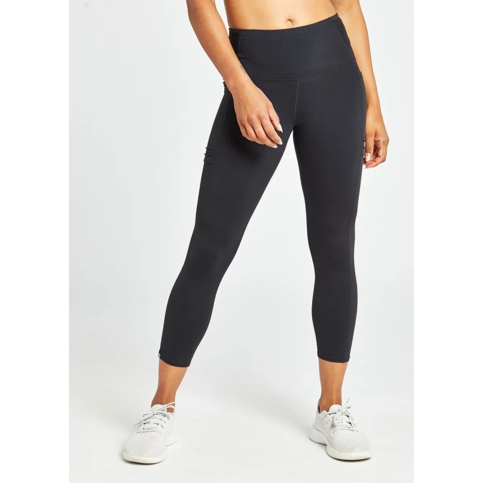 Pocket Jogger 3/4 Tights  Sports wear women, Running leggings