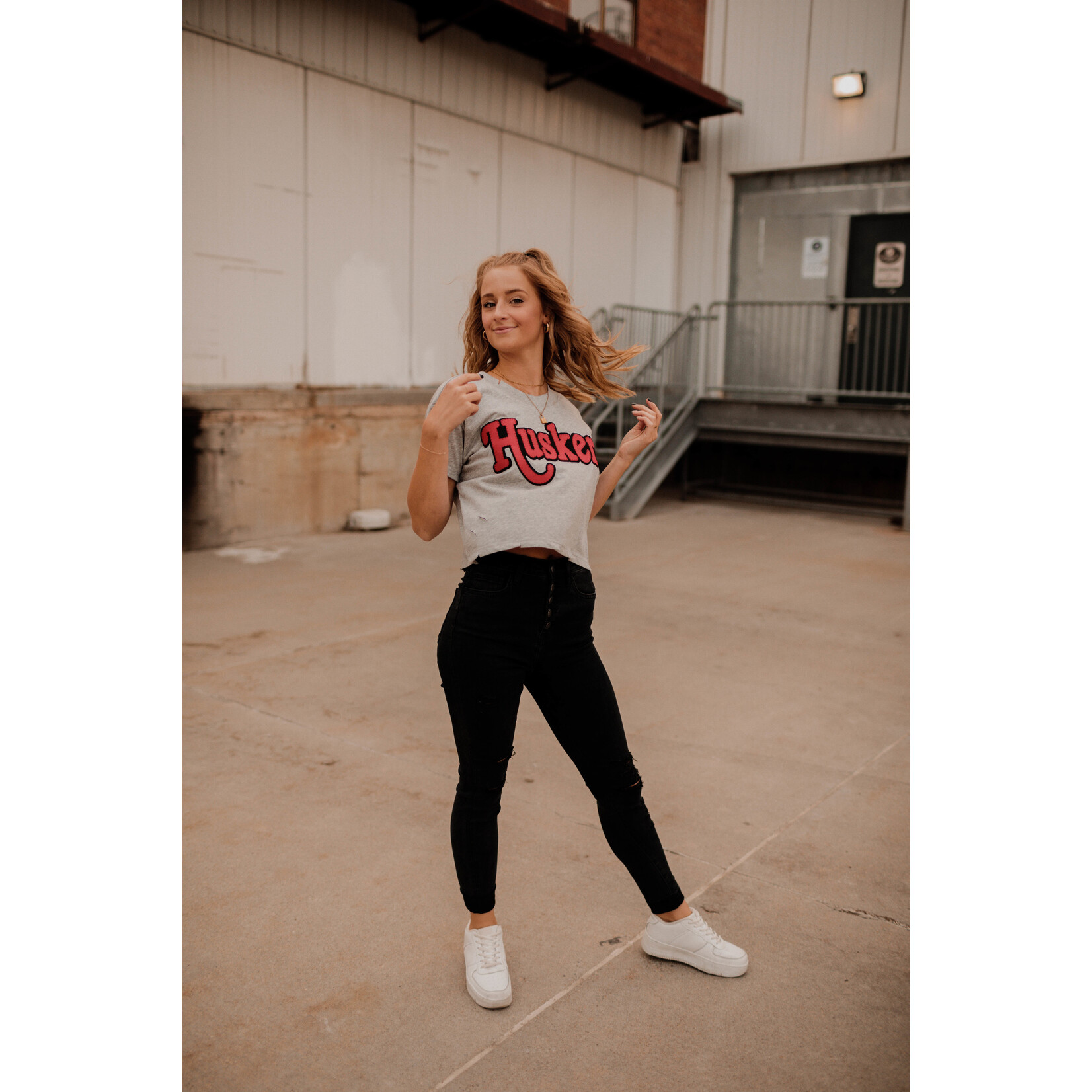 Huskers Snipped Tee