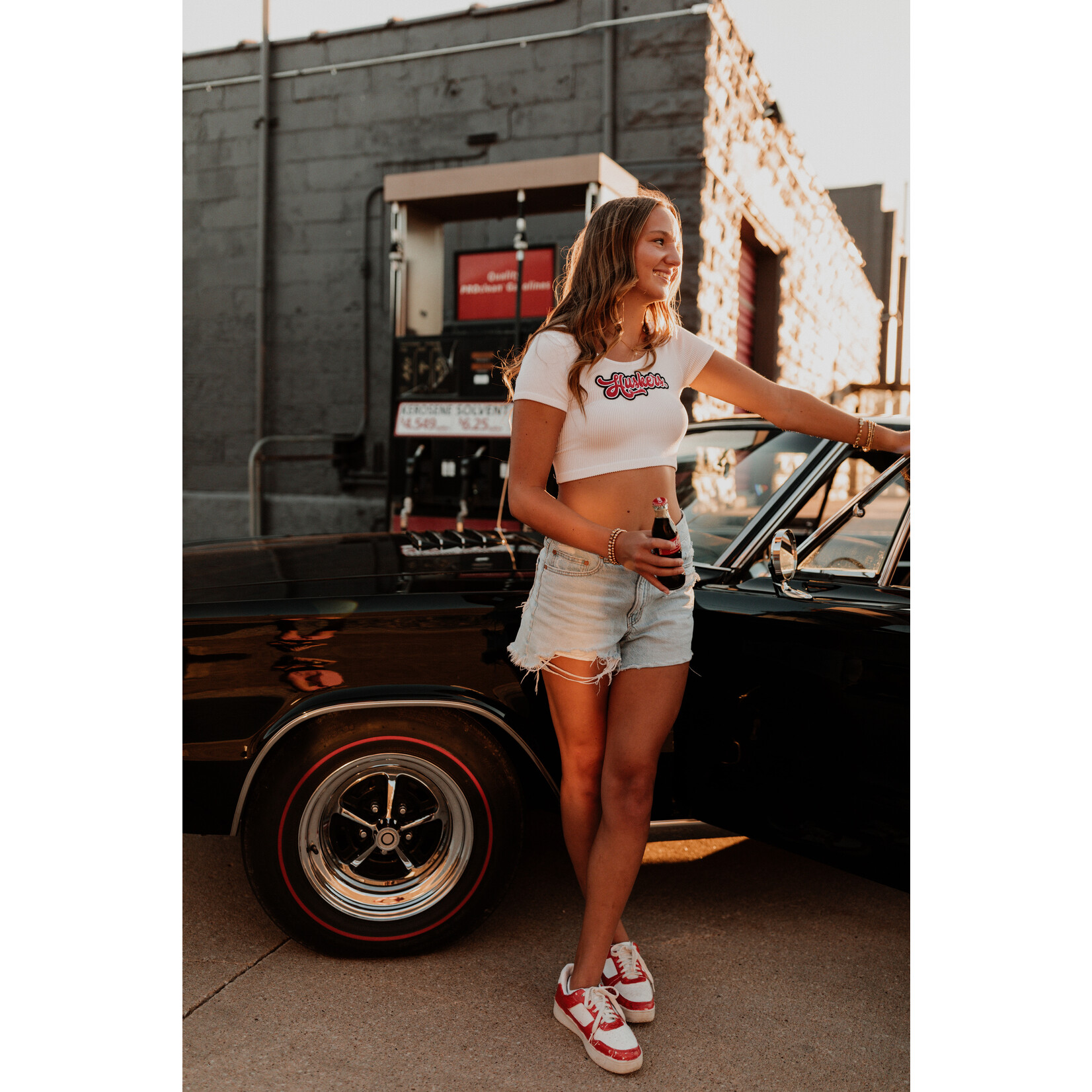 Huskers Cursive Criss Cross Tee