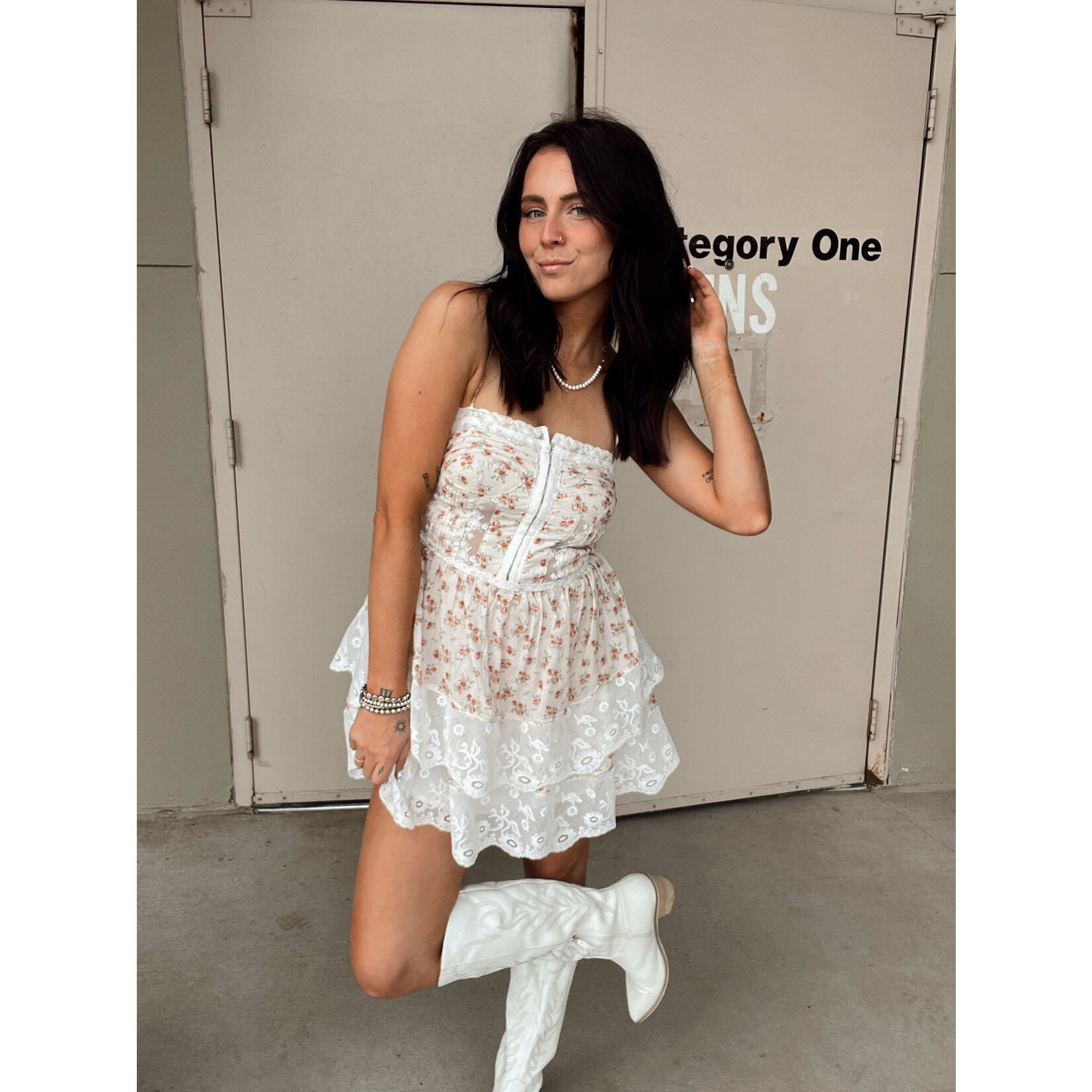 Sky to Moon Hook Floral Lace Mini Dress