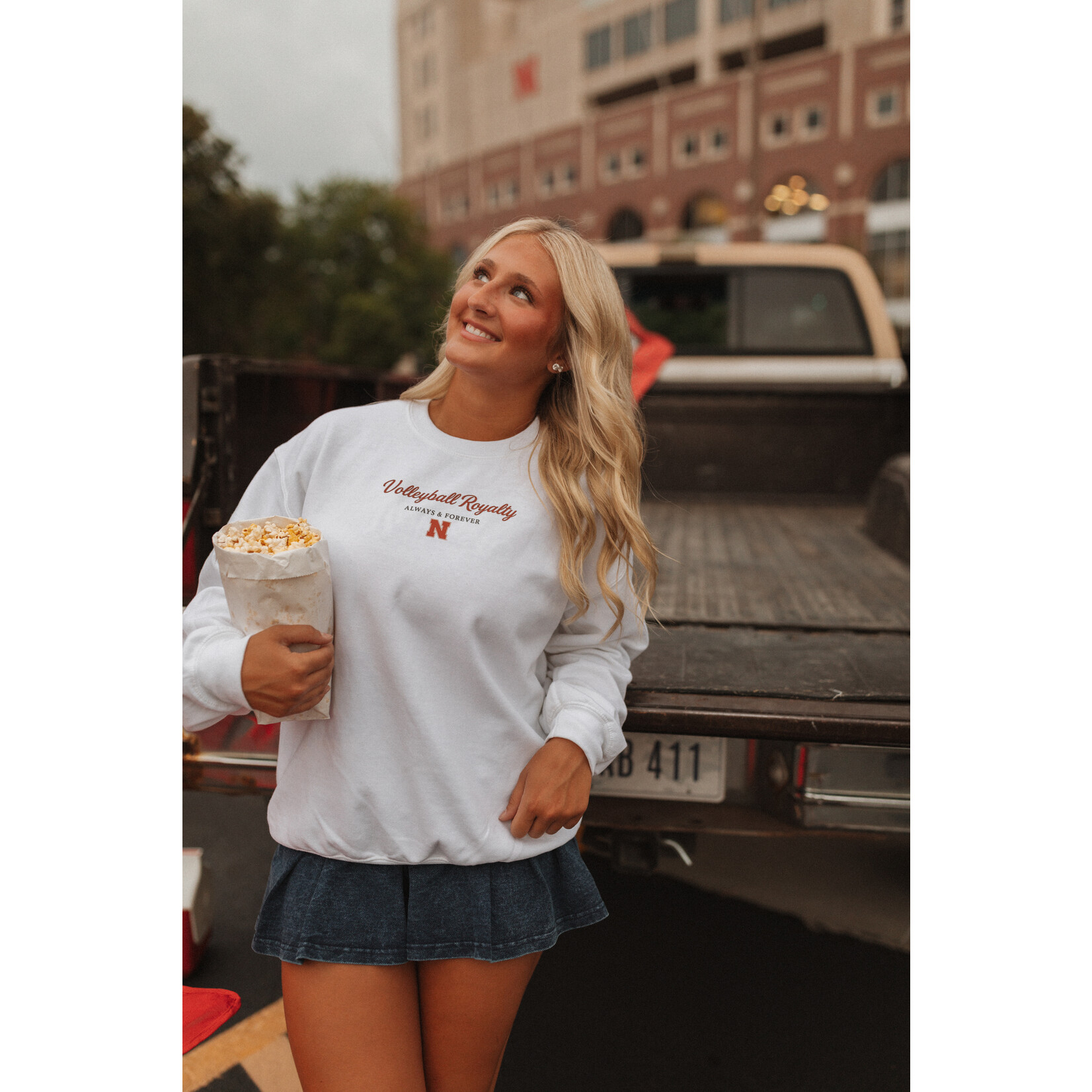 Gildan Volleyball Royalty Crew