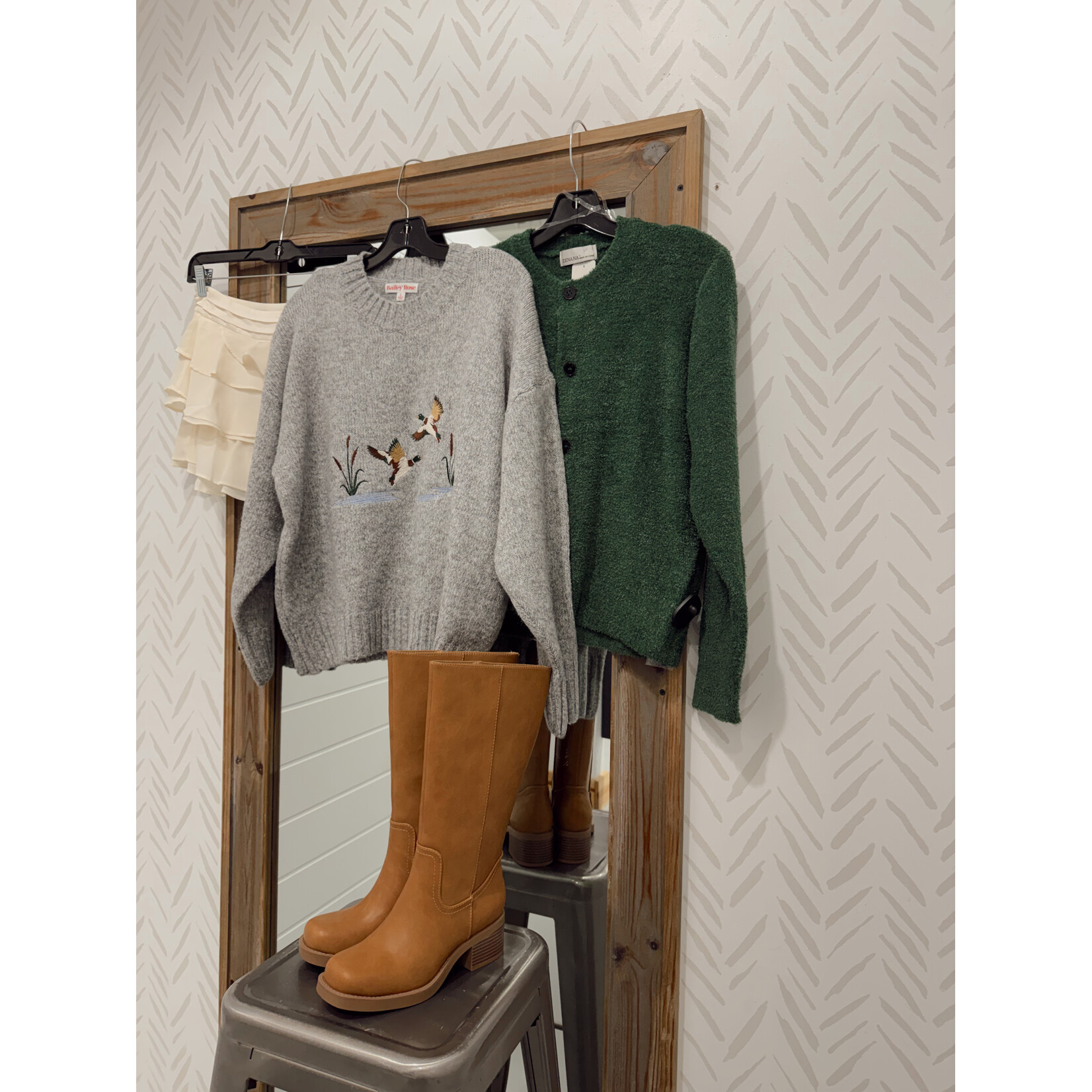 Embroidered Duck Knit Sweater