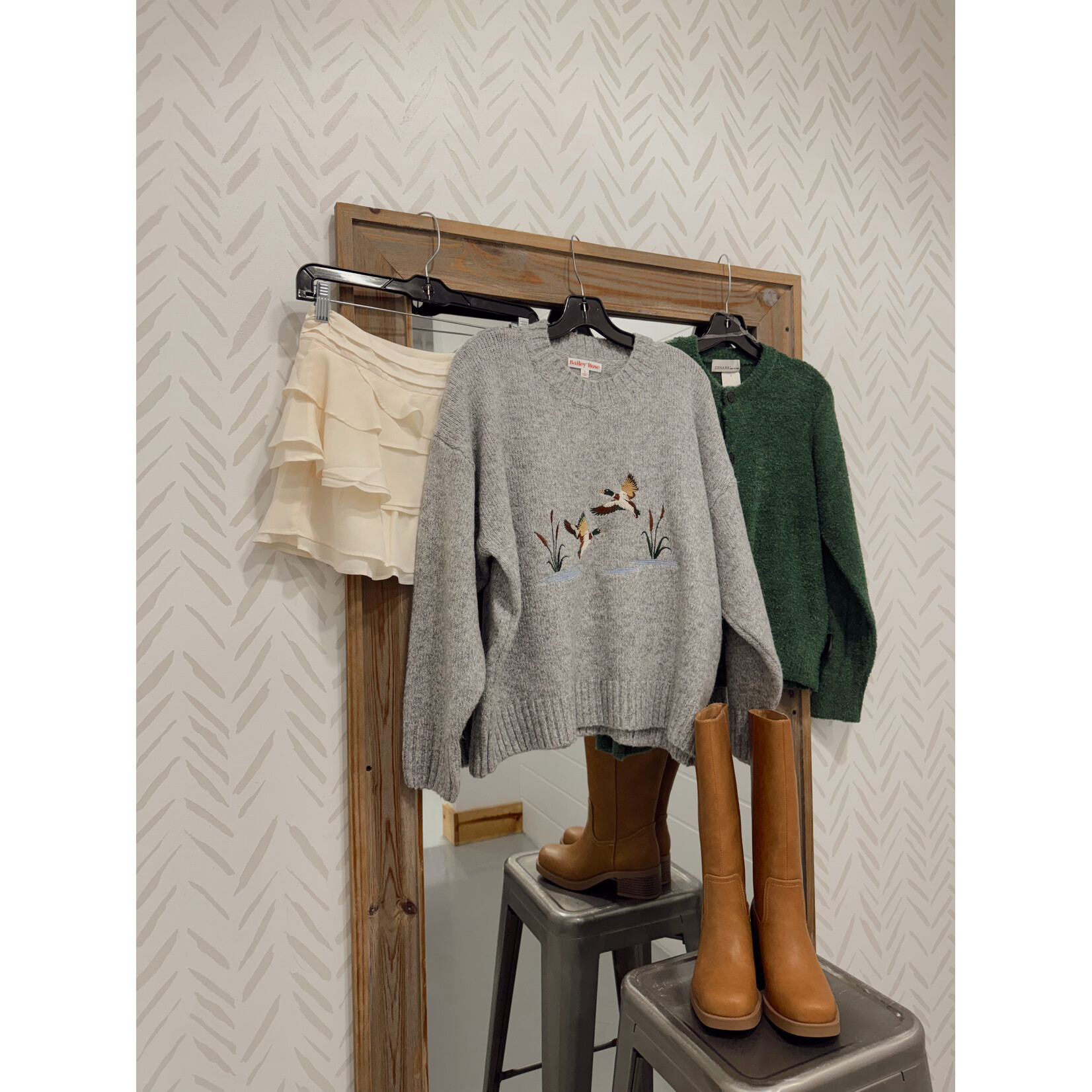 Embroidered Duck Knit Sweater