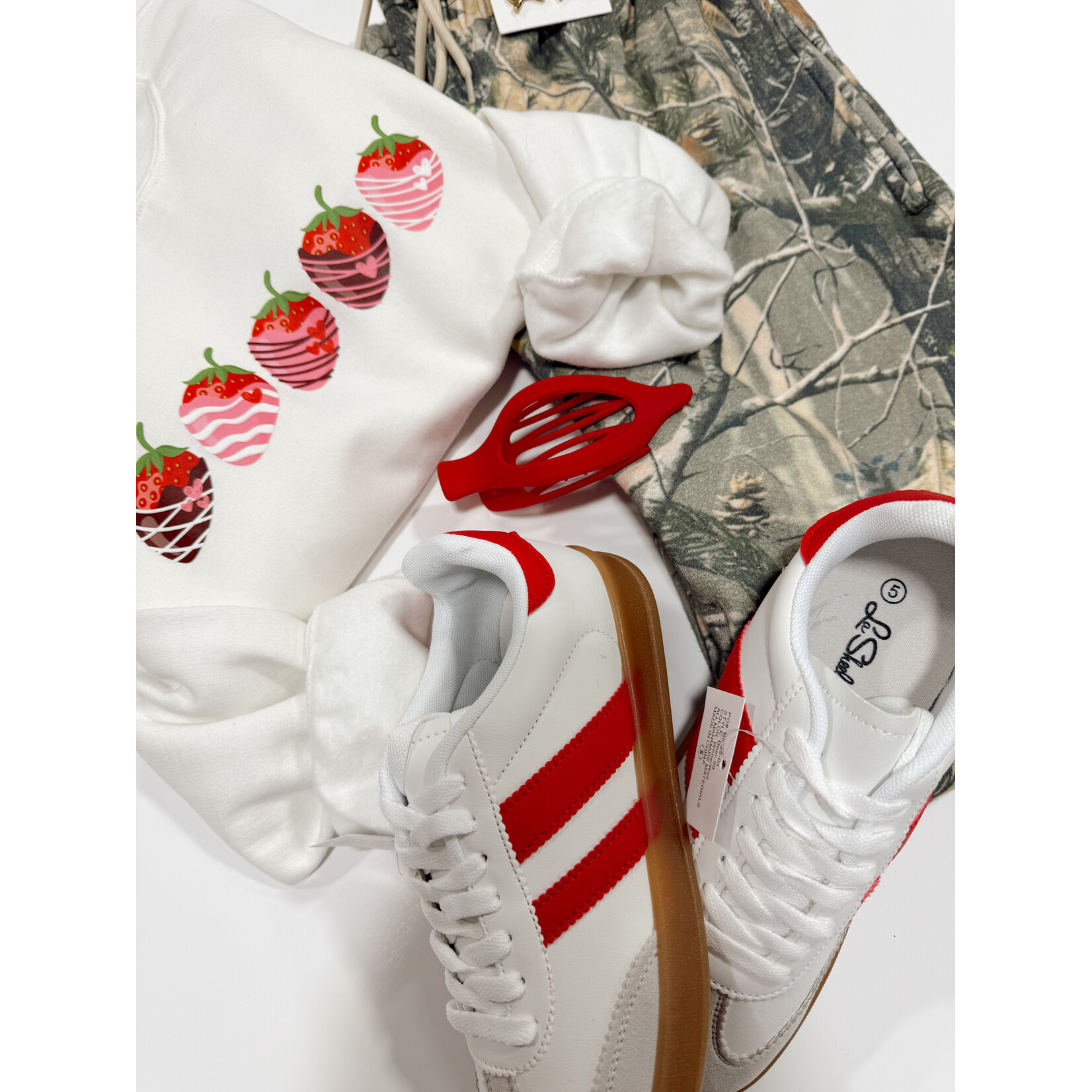 Chocolate Covered Strawberries Crew