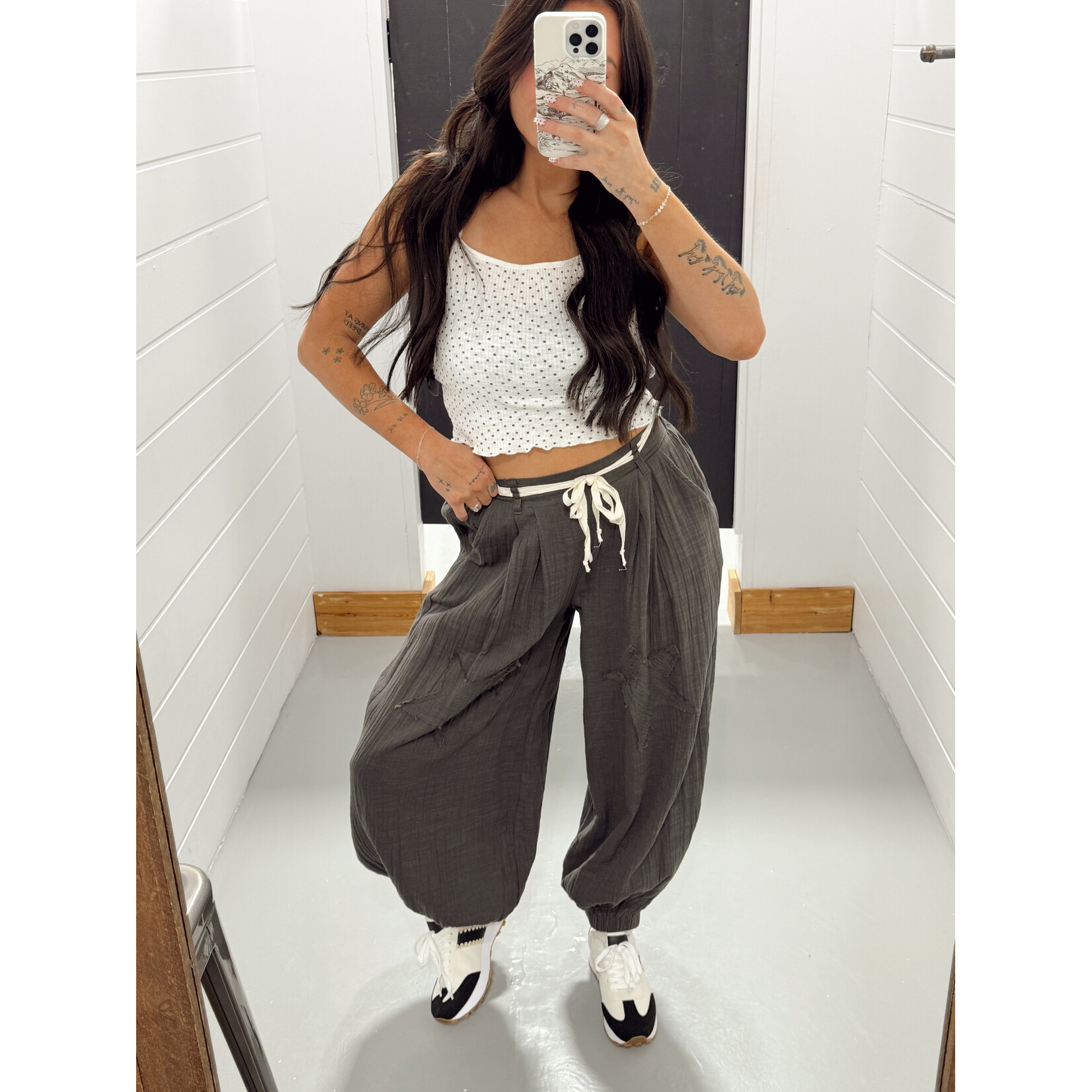 Star Patch Linen Joggers