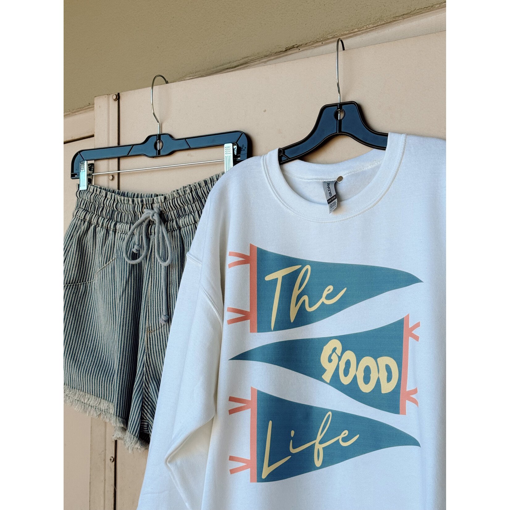 Gildan The Good Life Pennant Crew