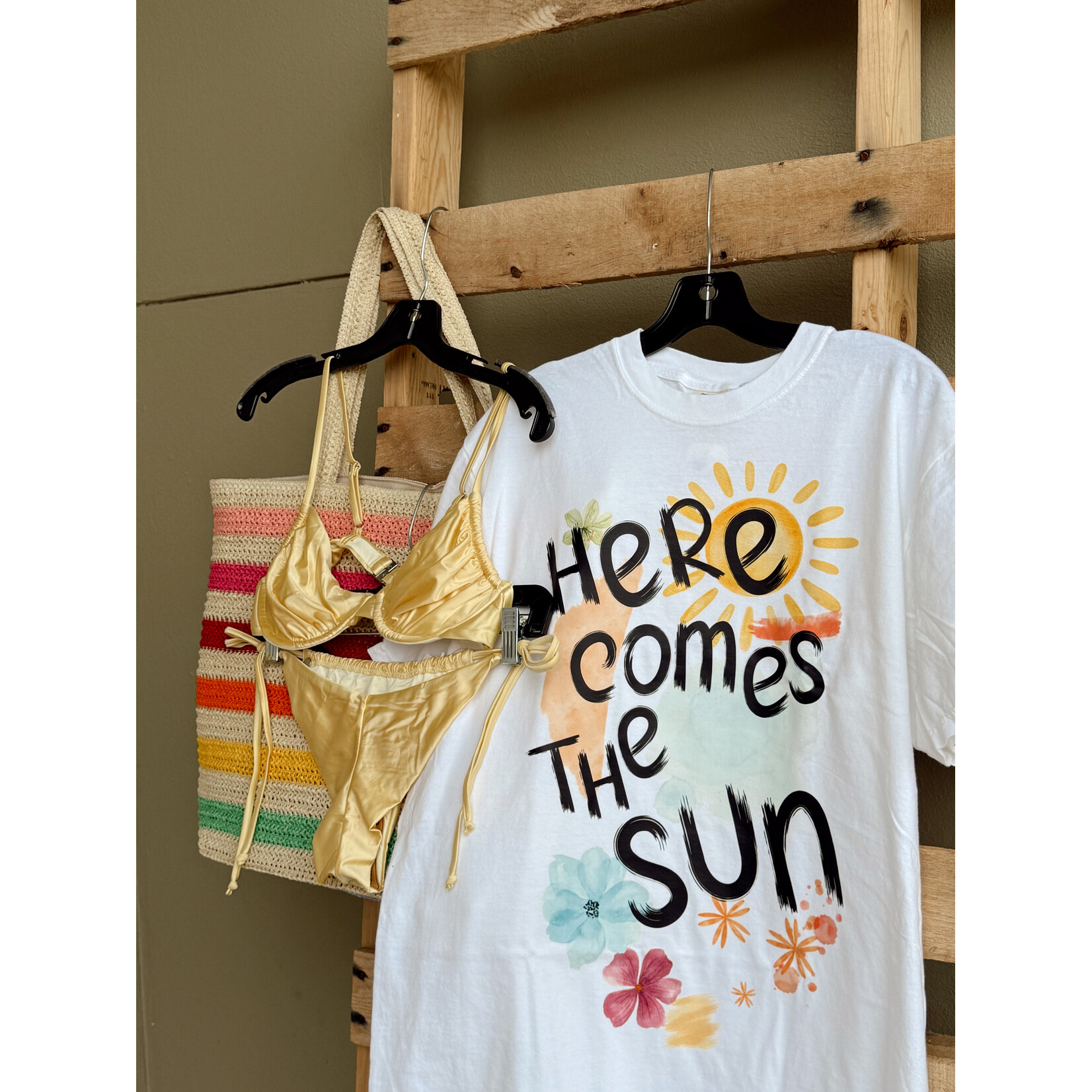 comfort colors Here Comes The Sun Tee